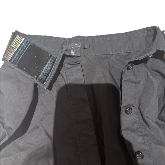 COS Collared Button up Sleeveless - Picture 2 of 4